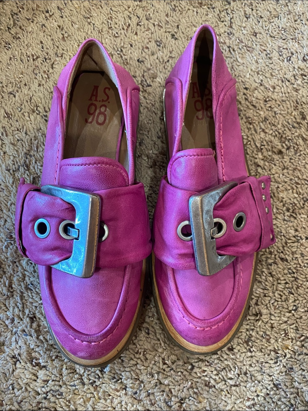 A.S.98 Women's Fuchsia Leather Buckle Loafers